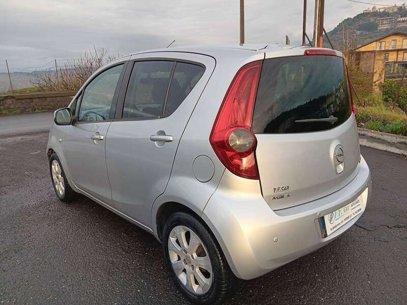 Usata Opel Agila Enjoy 75 CV (55 kW) 2008 Argento Utilitaria