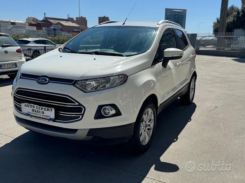 Usata Ford Ecosport Titanium 125 CV (91 kW) 2017 Bianco SUV