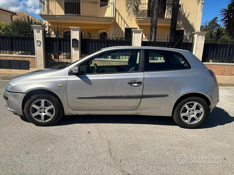 Usata Fiat Stilo 2005 Grigio Berlina