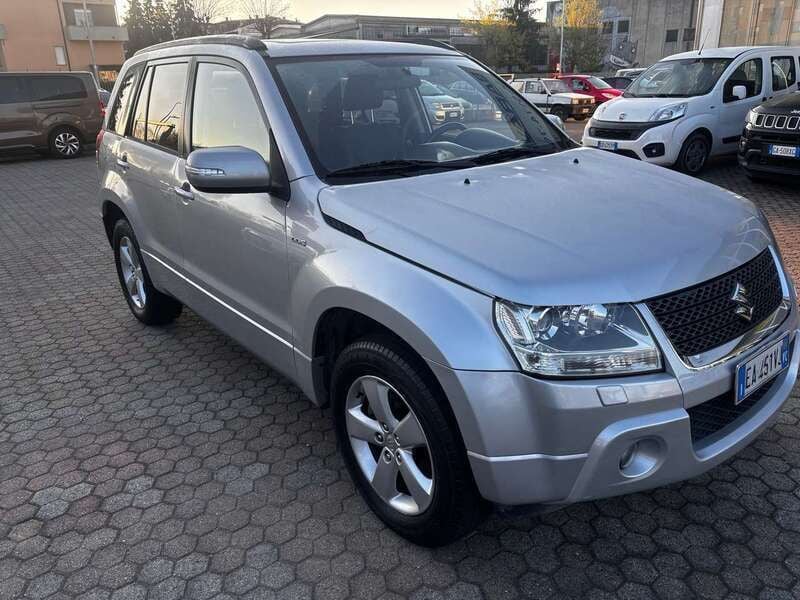 Usata Suzuki Grand Vitara 129 CV (94 kW) 2010 Other SUV