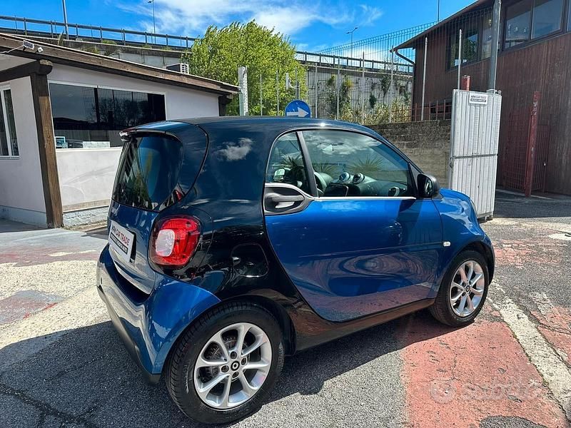 Usata Smart ForTwo Coupé Passion 71 CV (52 kW) 2019 Blu Coupé