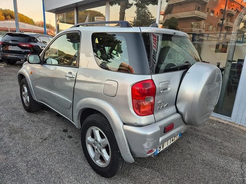 Usata Toyota RAV4 Sol 149 CV (109 kW) 2001 Argento SUV