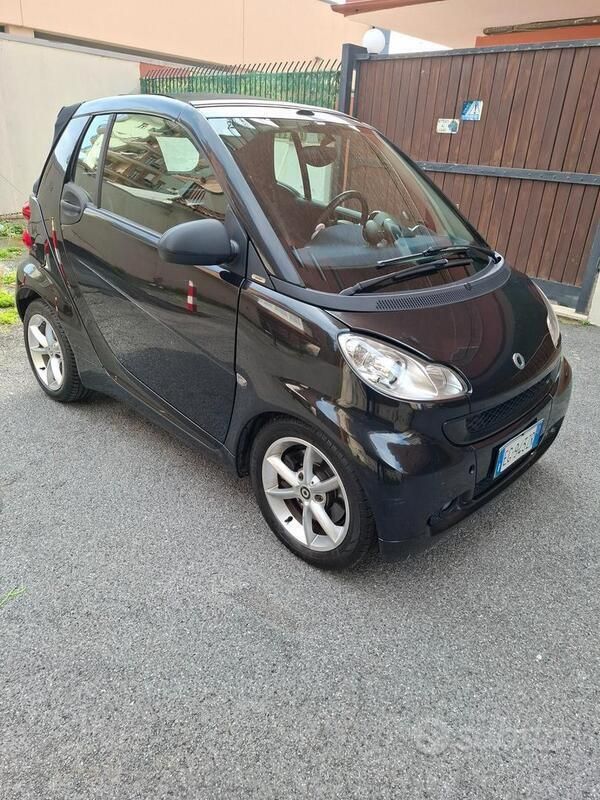 Usata Smart ForTwo Cabrio Passion 71 CV (52 kW) 2011 Nero Cabrio