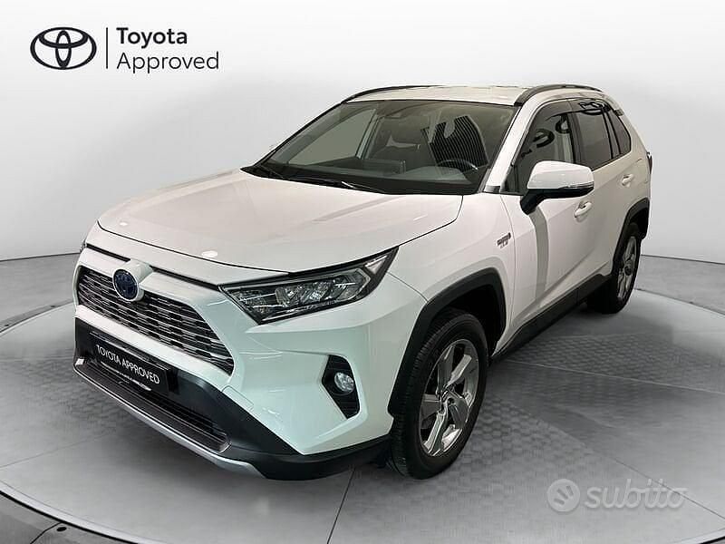 Bianco Usata 2021 Toyota RAV4 Hybrid Active SUV | 28.900 € (Cara) - Immagine 1/3