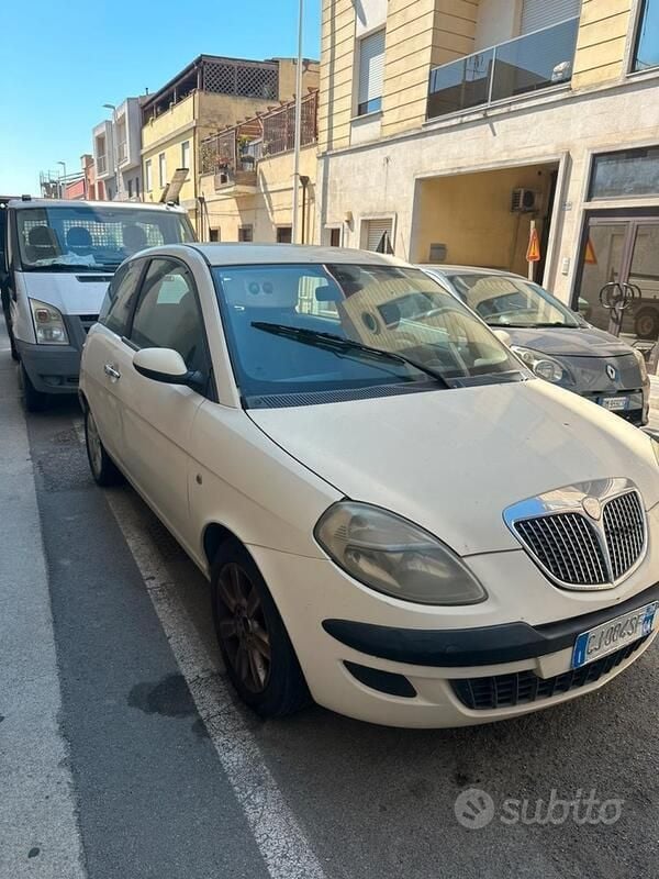 Usata 2003 Lancia Ypsilon Due volumi | 800 € (Super prezzo) - Immagine 1/1