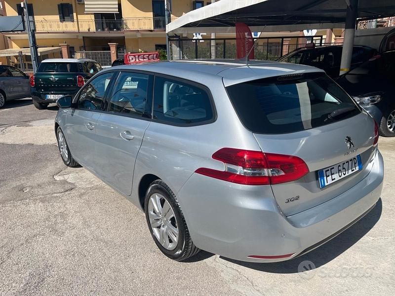 Usata Peugeot 308 Business-Line 120 CV (88 kW) 2016 Grigio Station wagon