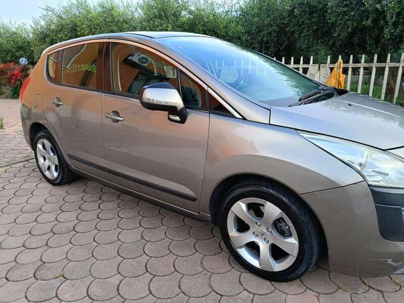 Usata Peugeot 3008 Active 163 CV (119 kW) 2012 Marrone Monovolume