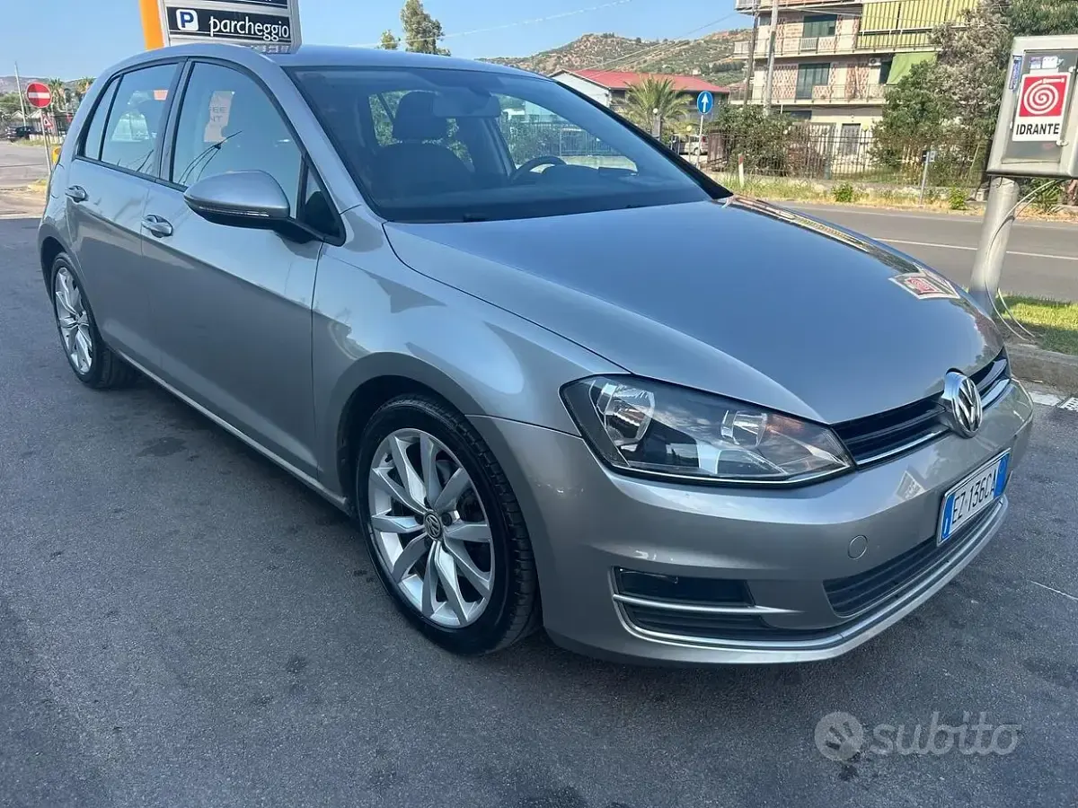 Usata VW Golf VII Highline 105 CV (77 kW) 2015 Grigio Berlina
