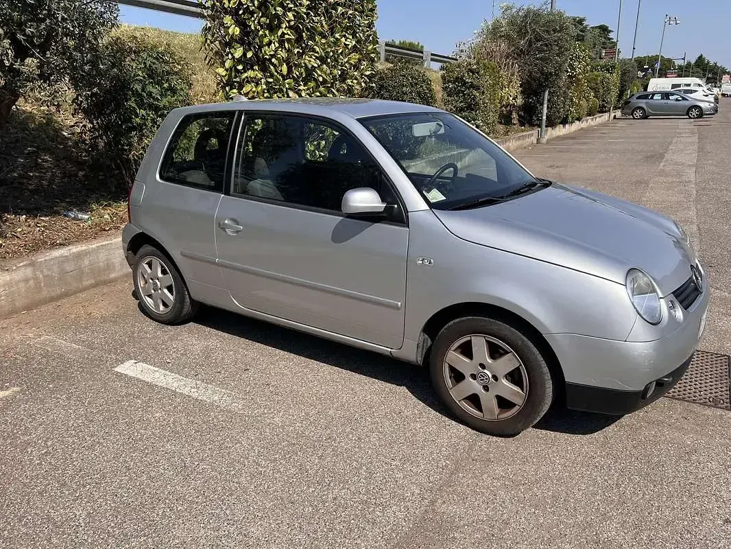 Usata VW Lupo Highline 75 CV (55 kW) 2003 Utilitaria