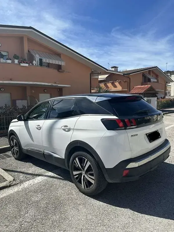 Usata Peugeot 3008 Allure 131 CV (96 kW) 2019 SUV