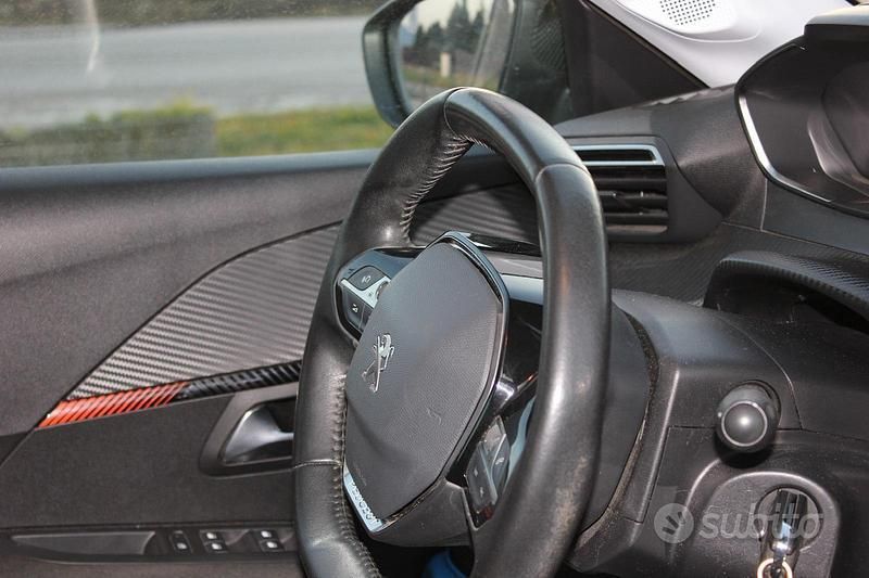 Usata Peugeot 208 Active 75 CV (55 kW) 2020 Bianco Utilitaria