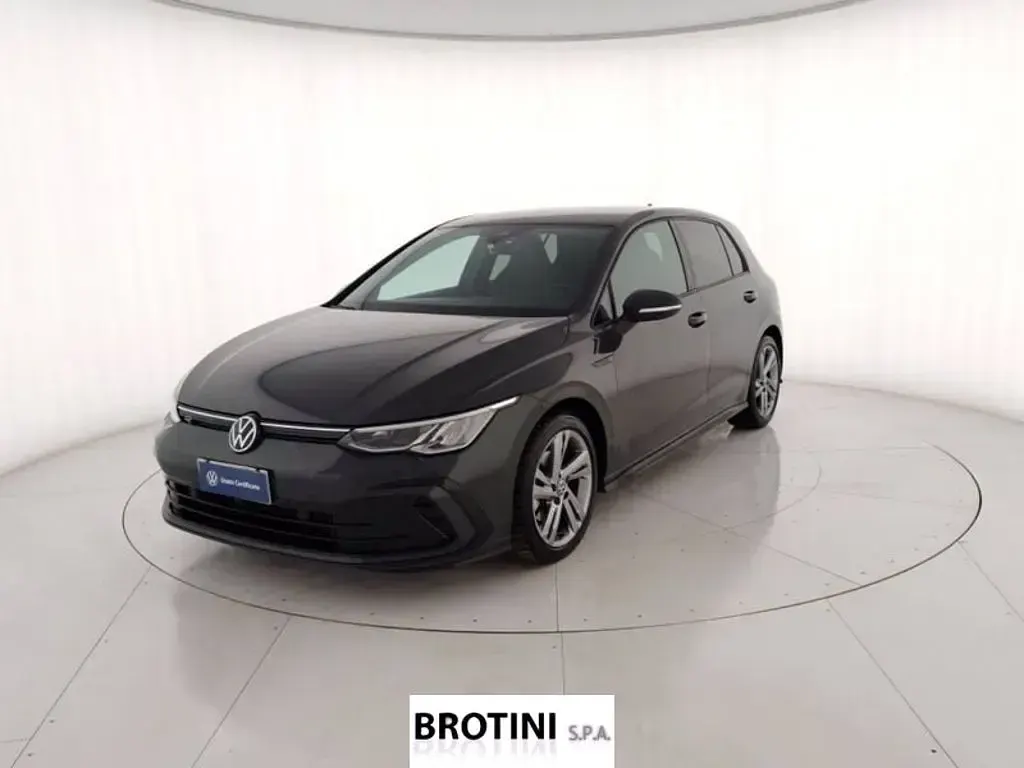 Usata VW Golf VIII R-line 131 CV (96 kW) 2023 Berlina