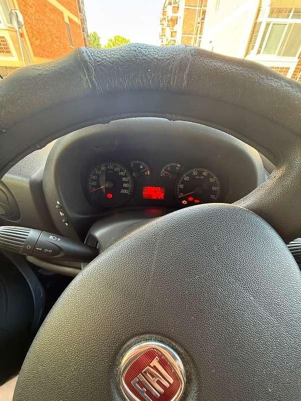 Usata Fiat Doblò Active 84 CV (61 kW) 2013 Monovolume