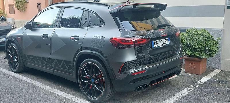 Usata Mercedes GLA45 AMG AMG 421 CV (309 kW) 2021 Grigio SUV