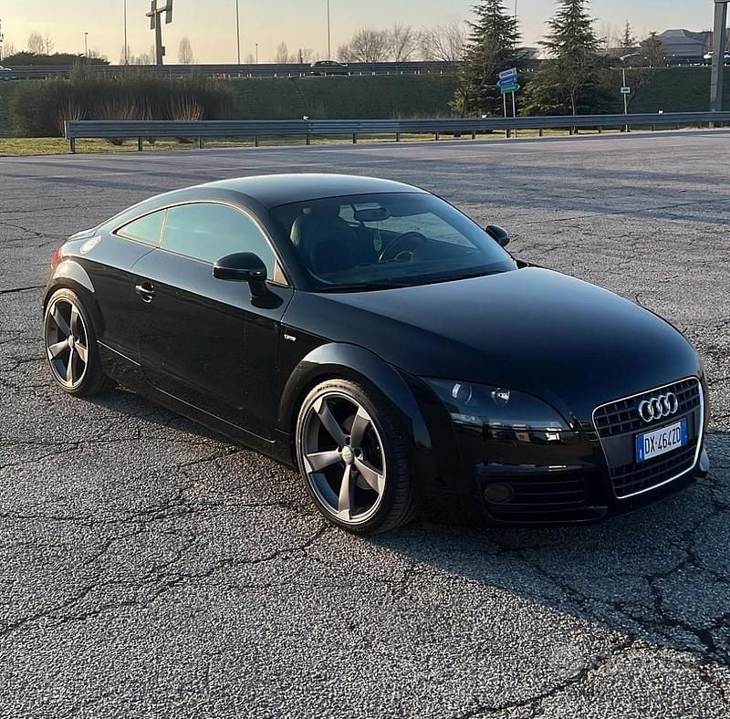 Nero Usata 2009 Audi TT S-Line Coupé | 11.800 € (Buon prezzo) - Immagine 1/4