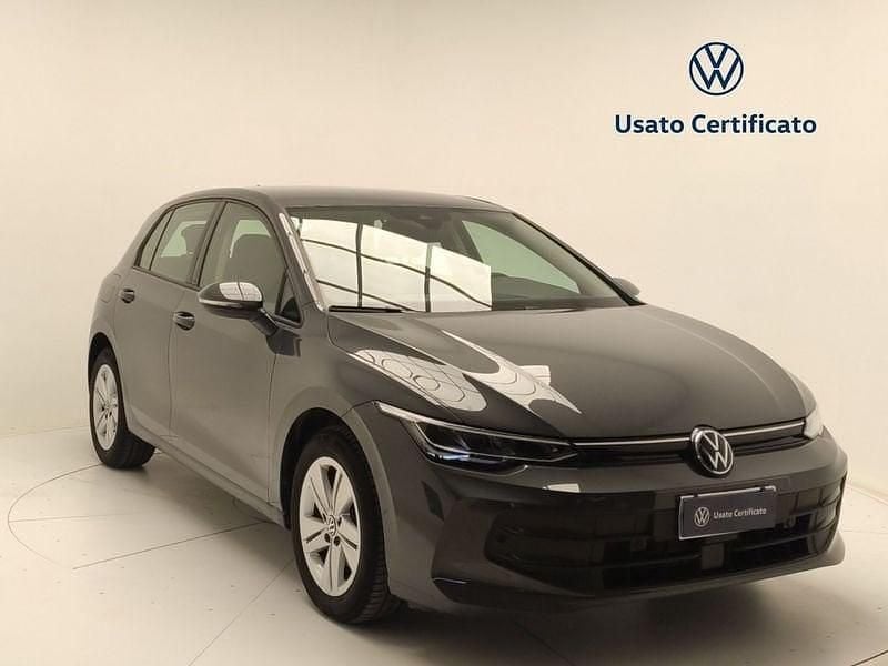 Usata VW Golf VIII Life 115 CV (84 kW) 2025 Utilitaria