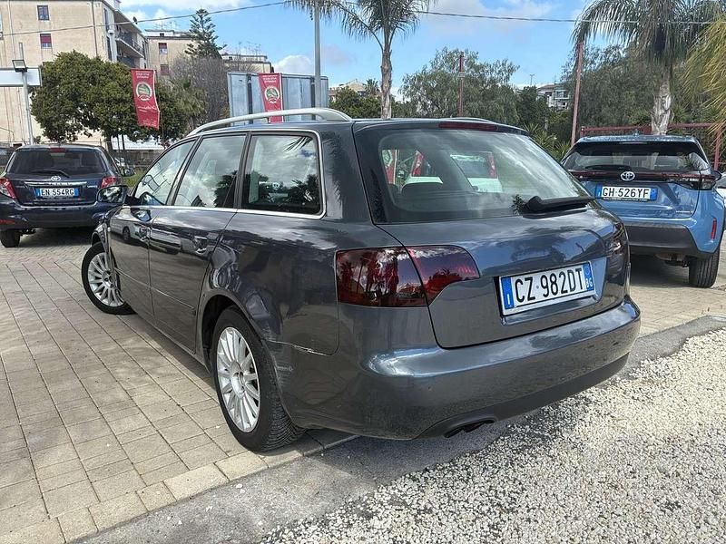Usata Audi A4 140 CV (102 kW) 2005 Blu/azzurro Station wagon
