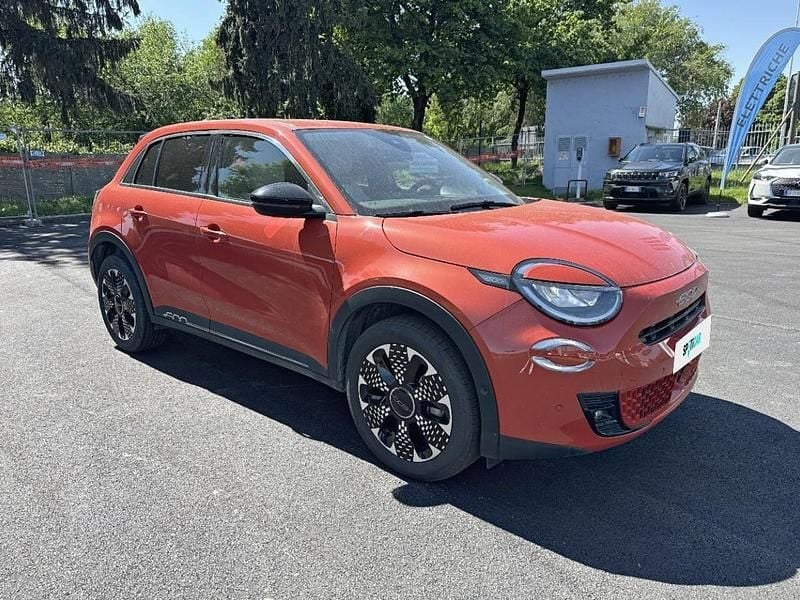 Gebraucht Fiat 600 La Prima 101 PS (74 kW) 2024 Orange SUV