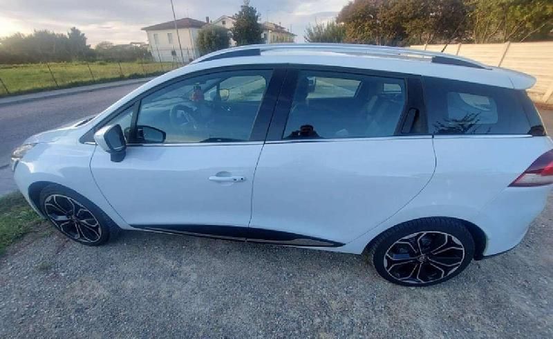 Usata Renault Clio GrandTour Intens 90 CV (66 kW) 2017 Station wagon
