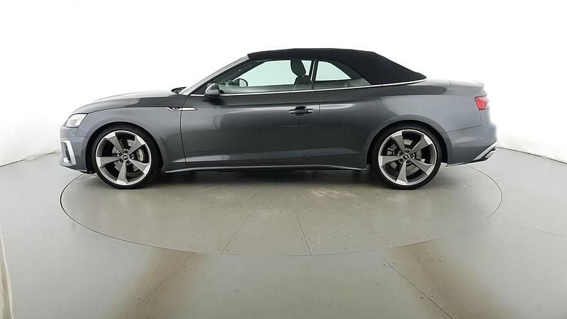 Usata Audi A5 Cabriolet S-Line 265 CV (194 kW) 2023 Grigio daytona Cabrio