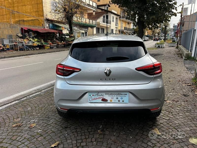 Usata Renault Clio V Evolution 100 CV (73 kW) 2023 Grigio Berlina
