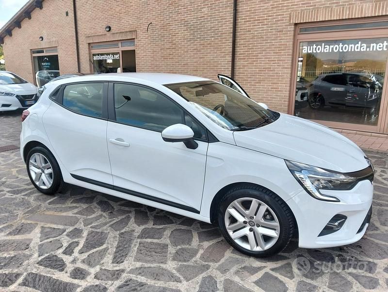 Usata Renault Clio V Business 101 CV (74 kW) 2021 Bianco Berlina