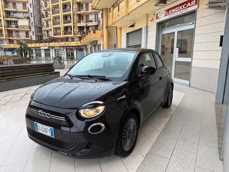Usata Fiat 500e La Prima 42 kW (58 CV) 2021 Nero Berlina