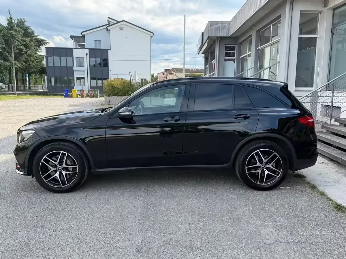 Usata Mercedes GLC250 Premium 204 CV (150 kW) 2018 Nero SUV