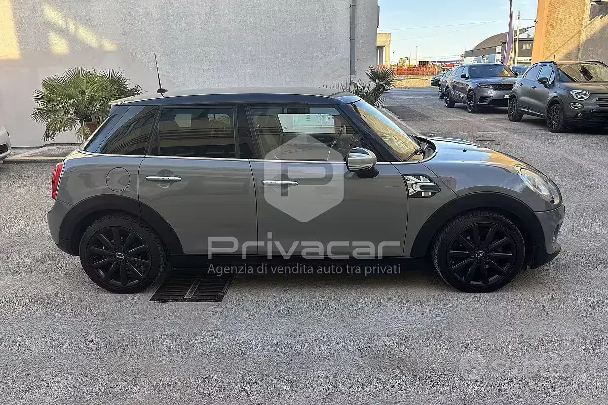 Usata Mini Cooper D Business 116 CV (85 kW) 2014 Grigio Utilitaria