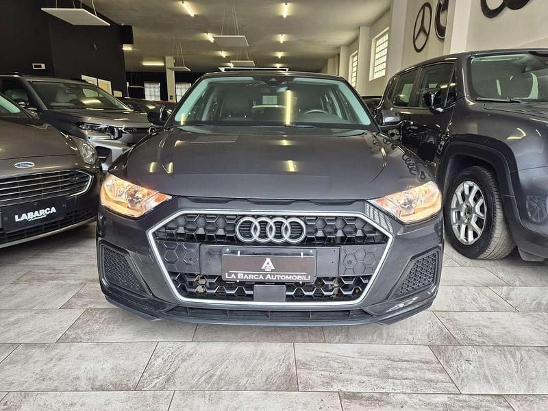 Usata Audi A1 Sportback Ambiente 95 CV (69 kW) 2022 Grigio Utilitaria