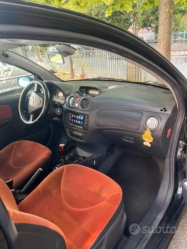 Nero Usata 2004 Citroën C2 Due volumi | 1700 € (Ottimo prezzo) - Immagine 1/4