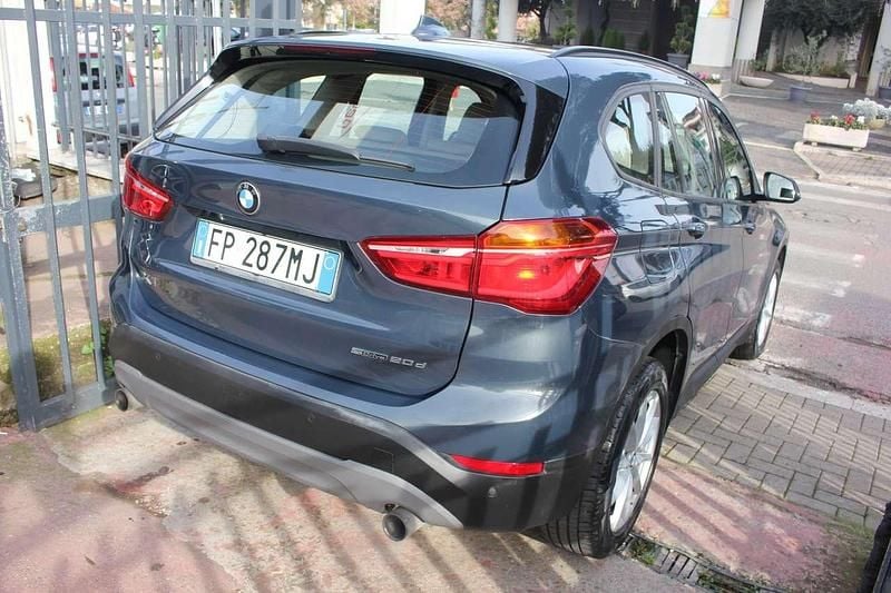 Usado BMW X1 Sport Line 190 CV (139 kW) 2018 Negro SUV