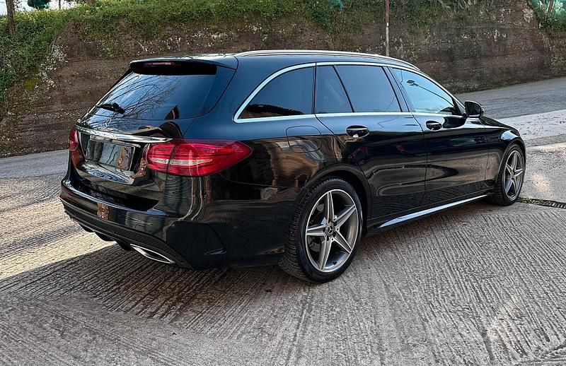 Usata Mercedes C220 Premium 170 CV (125 kW) 2018 Nero Station wagon