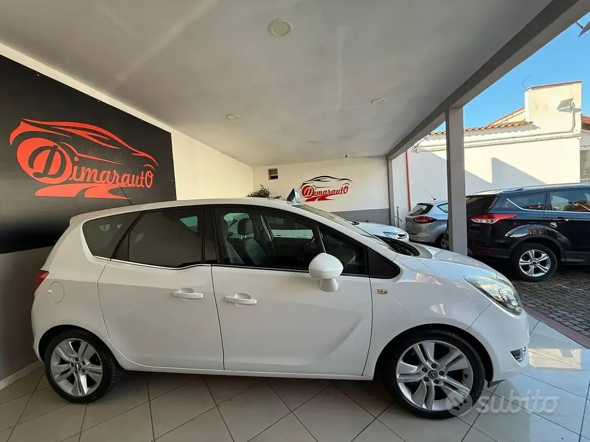 Usata Opel Meriva 120 CV (88 kW) 2016 Bianco Monovolume