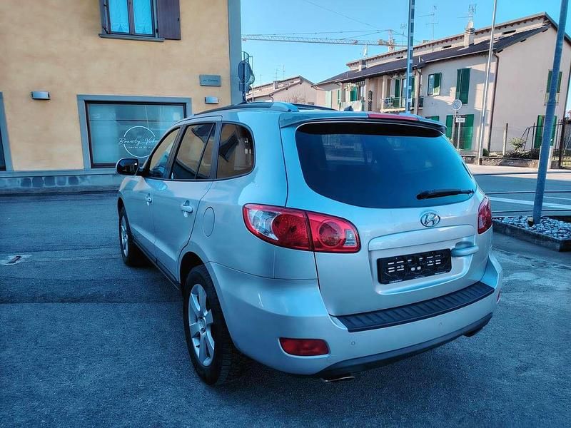 Usata Hyundai Santa Fe Dynamiq 155 CV (114 kW) 2009 Argento SUV