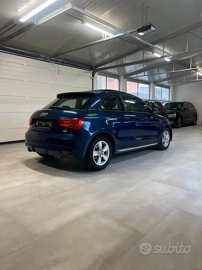 Usata Audi A1 Design 90 CV (66 kW) 2015 Blu Utilitaria