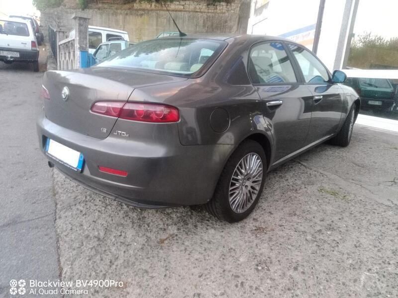 Usata Alfa Romeo 159 Progression 150 CV (110 kW) 2007 Marrone Berlina