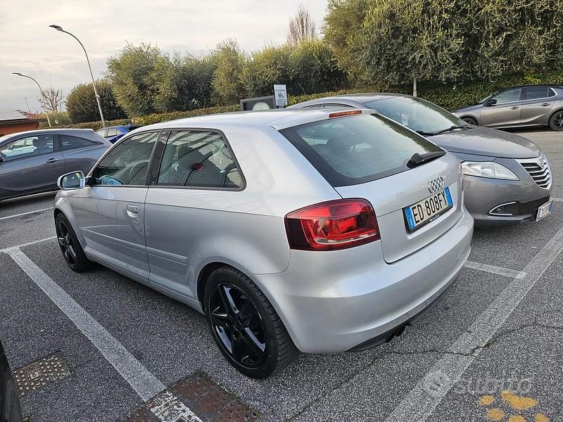 Usata Audi A3 Ambition 170 CV (125 kW) 2010 Grigio Utilitaria