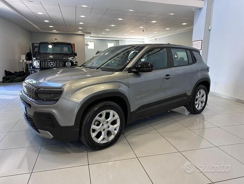 Usata Jeep Avenger Altitude 101 CV (74 kW) 2024 Grigio SUV