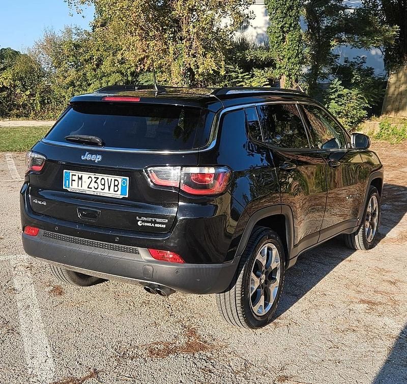 Usata Jeep Compass 140 CV (102 kW) 2018 Nero SUV