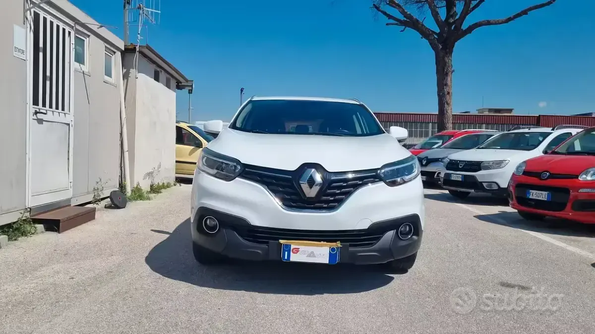 Second-hand Renault Kadjar Zen 110 CP (80 kW) 2016 Alb SUV