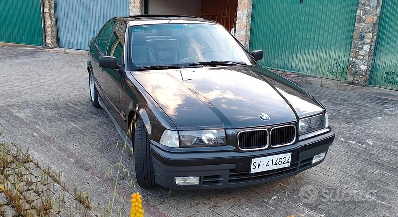 Usata BMW 320 150 CV (110 kW) 1992 Nero Berlina