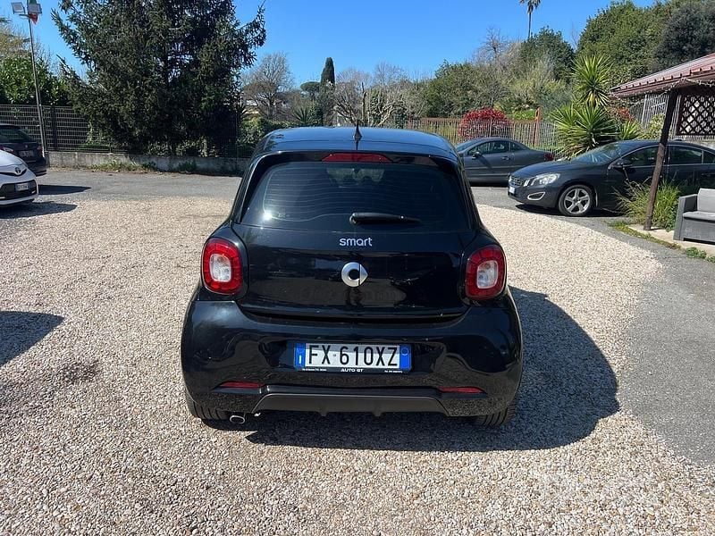 Usata Smart ForFour Passion 90 CV (66 kW) 2018 Nero Utilitaria