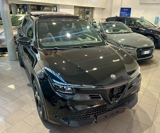 Usata Alfa Romeo Junior Edizione Speciale 145 CV (106 kW) 2024 Nero SUV