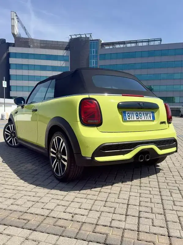 Usata Mini Cooper S Cabriolet Classic 178 CV (130 kW) 2023 Giallo Cabrio