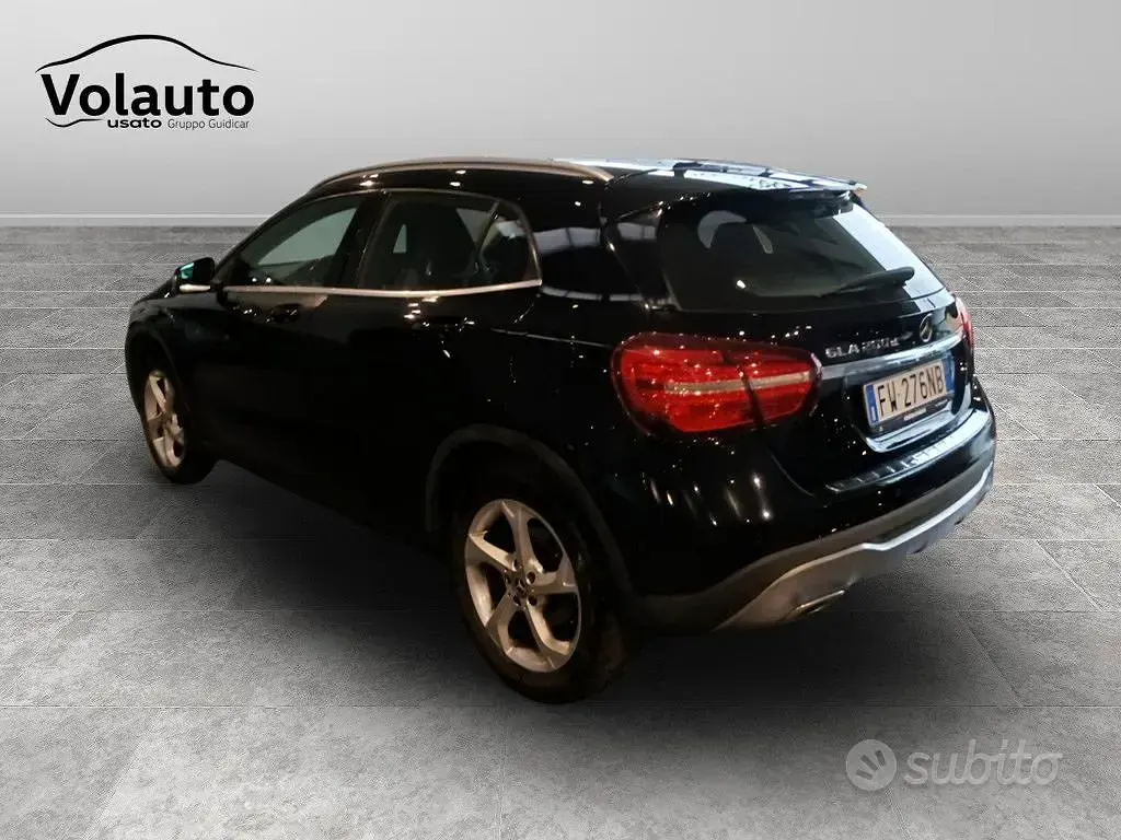 Occasion Mercedes GLA200 136 ch (100 kW) 2019 Noir SUV