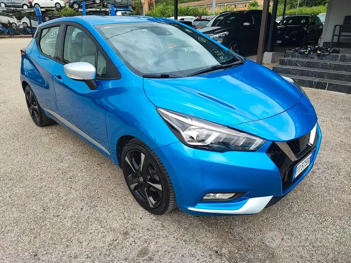 Usado Nissan Micra Tekna 90 HP (66 kW) 2018 Azul Citadino