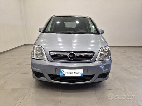 Usata Opel Meriva Club 90 CV (66 kW) 2006 Grigio Monovolume