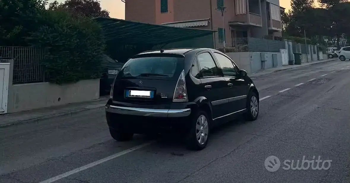 Usata Citroën C3 90 CV (66 kW) 2007 Nero Berlina