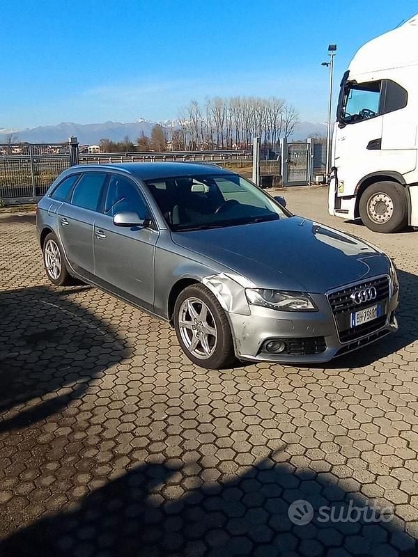 Usata Audi A4 143 CV (105 kW) 2011 Grigio Station wagon